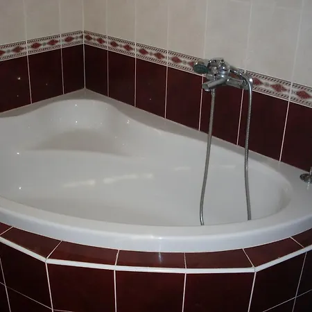 Boglarka شقة غيولا